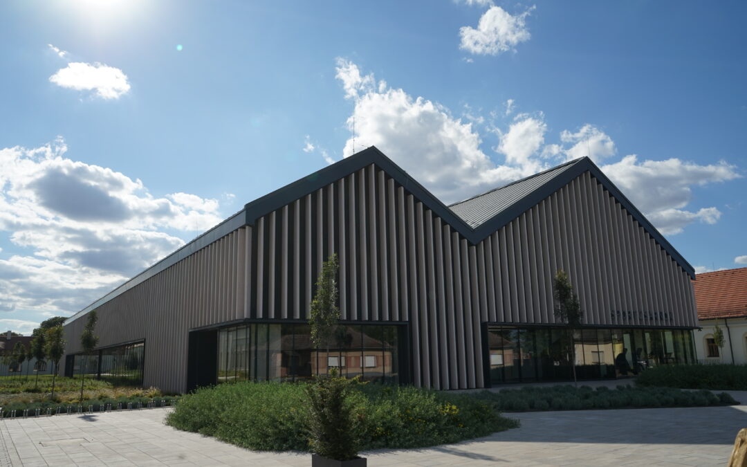 Mezőhegyes, Sportcsarnok